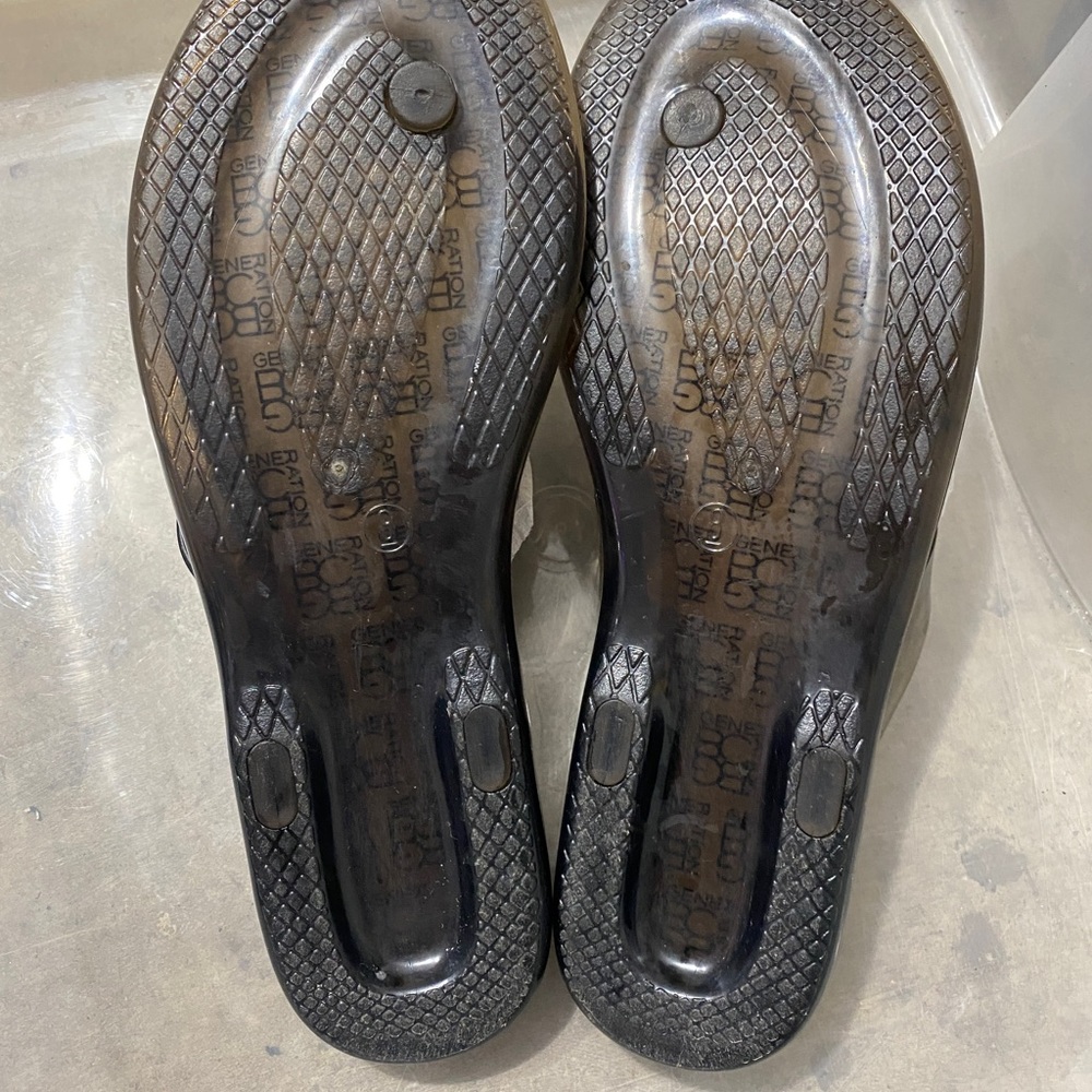Sandals - Picture 5 of 7